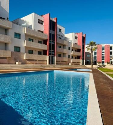 Aveiro Beach House, 3 suites e piscina