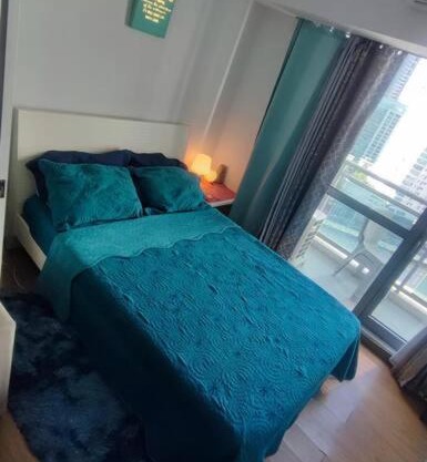 Aveline Suites Cozy Skyline View ACQUA Private Residences near Rockwell Makati