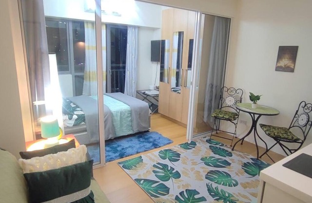 Aveline Suites Elite Rockwell view ACQUA Private Residences near Rockwell Makati