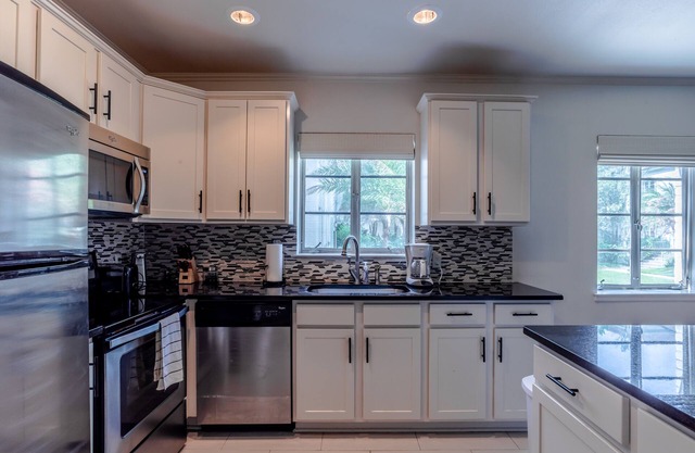Avenue Gardens - Superbe emplacement 1 BR sur St. Charles