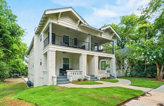 Avenue Quads - Big Groups/King Bed/Parking/4 Units