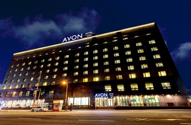 Avon Hotel