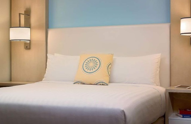 Away From The Hustle And Bustle of City Life! 2 Classy Units! Pets Allowed!