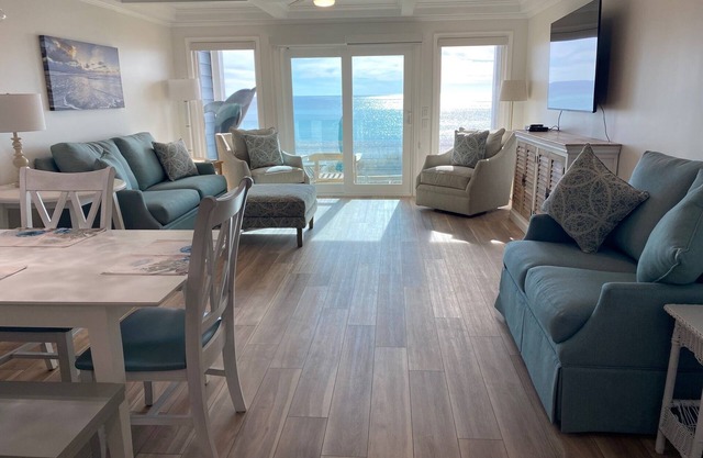 AWESOME BEACHFRONT townhouse! RENOVATED, Spectacular VIEWS! Pet Friendly!