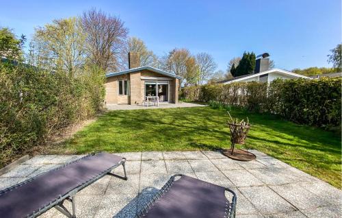 Awesome Home In Andijk With Wifi