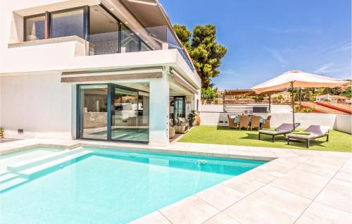 Awesome Home In Cala Del Moral
