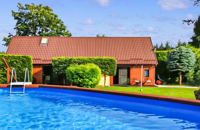 Awesome home in Cieciorka