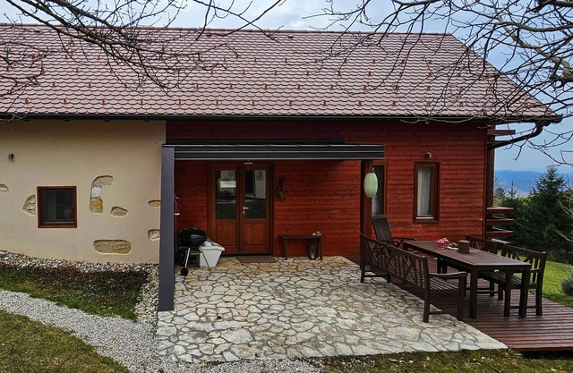 Awesome home in Kalnik