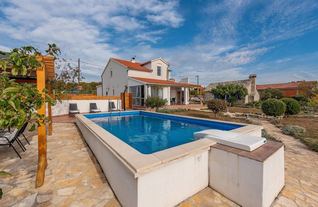 Superbe maison à Krkovic avec sauna