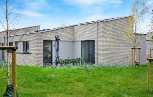 Awesome Home In Lembruchdümmer See