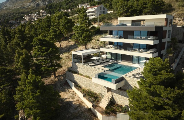 Villa Alanis