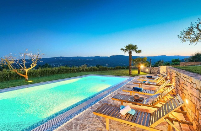 Villa Analucija