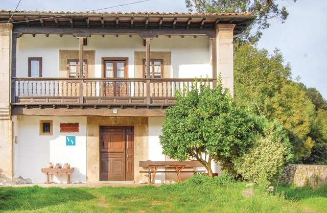 Awesome home in Posada de Llanes with 4 Bedrooms and WiFi