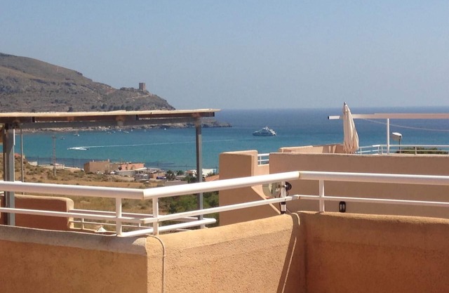 AZ02 Appartement avec terrasse sur le toit, 2 chambres, 1 salle de bain, très proche de la plage