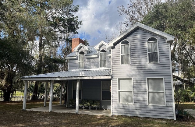 Azalea Farmhouse
