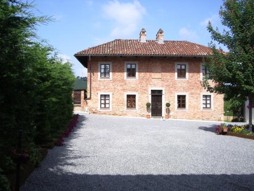 B&B Cascina Gaione Via Gallina,18b 12052 Neive cn