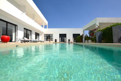 B&B détente avec petit déjeuner et piscine