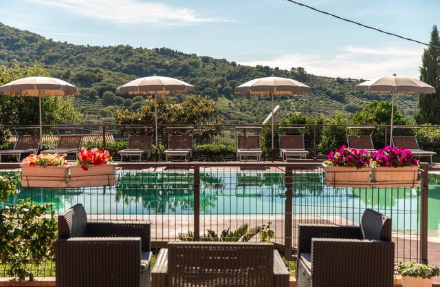 B & B La Mortella Avec Piscine