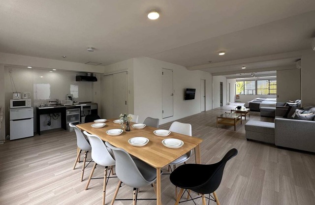 KANIWASOU 2 BR Apt Near Itsukushima Shrine for 12 Ppl