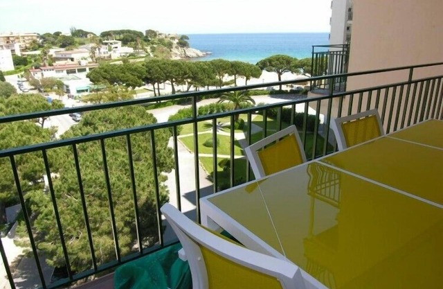 B96ª - AP. 4/6 PERS. PIEDS DANS L'EAU - VUE MER - PARKING - WIFI