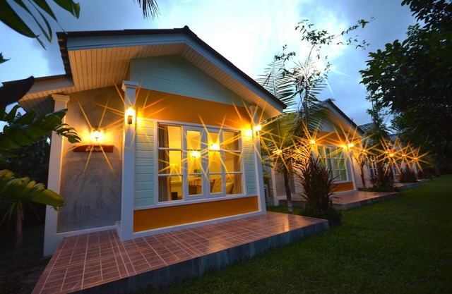 Baan Suan Leela