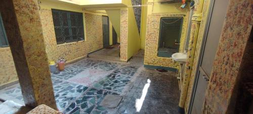 Baba Shri Viswanatham guest house