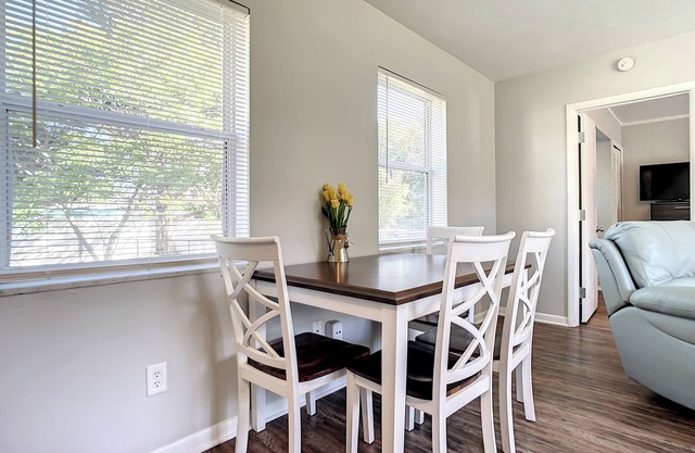 ON SALE 2BR Home: Beach/Disney World in 30 Mins