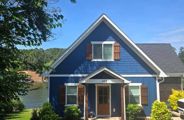 Badin Lake Retreat w/Dock & Hot Tub!