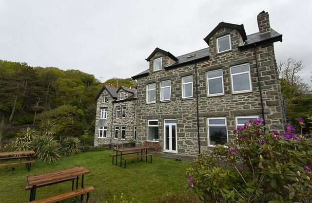 Bae Abermaw Hotel