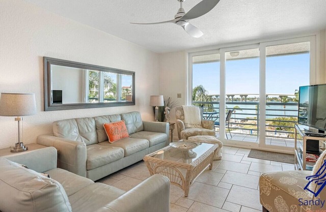Isla Del Sol Bahia Vista 12-442 2 Chambre 2 Salle de bain 4e étage lumineux Condo