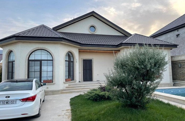 Baku Villa Merdekan