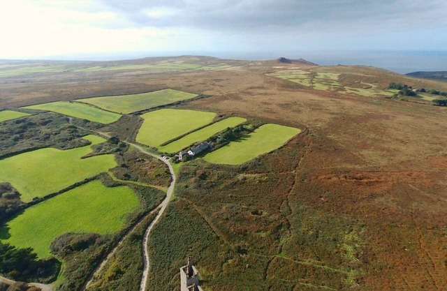Bal Cottage se trouve sur le bord des Penwith Moors à West Cornwall
