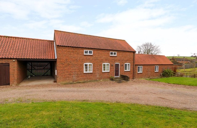 Balmedie, BINBROOK