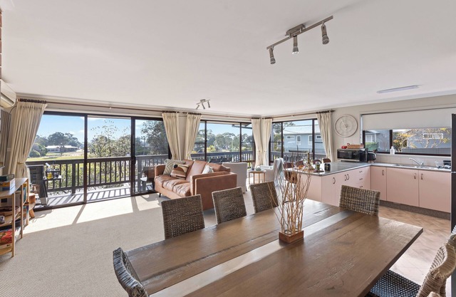 Bangalee by the Sea. Reconnect with family friends at beautiful Pambula Beach.