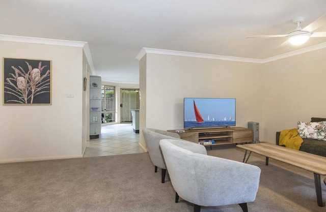 BANKSIA VILLA UMINA BEACH