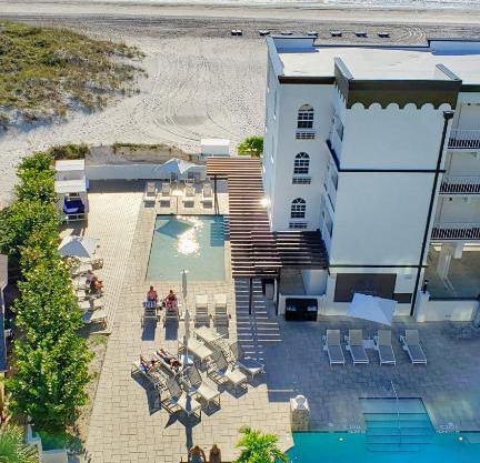 Barefoot Beach Club