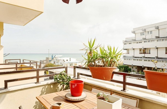 Votre appartement avec vue sur la mer! L'aéroport de Bari