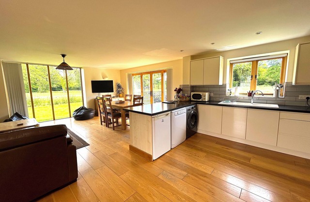 Contemporáneo Cottage Holiday de acueducto de un río, vistas rurales, 11 millas de Bath