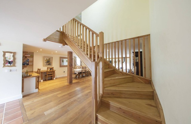 Conversion de Grange Avec Confort Luxe Et Belle Situation calme