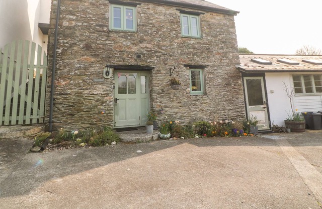 Barn Cottage, PELYNT