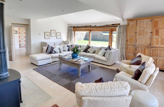 Barn Drift - Huit Chambres Maison, Couchages 16