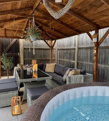 Barn with Hot Tub