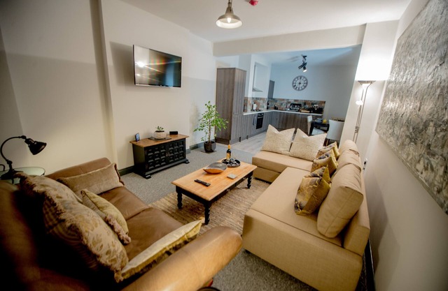 Maison privée de luxe. Entièrement rénové en novembre 2017. Capacité d'accueil jusqu'à 7 central Wirral