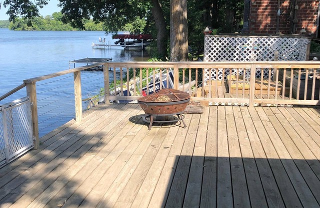 Chalet à louer au lac Barrett, à l'année!