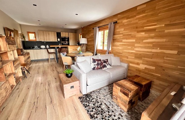Bas de Chalet l'Entasse n°9