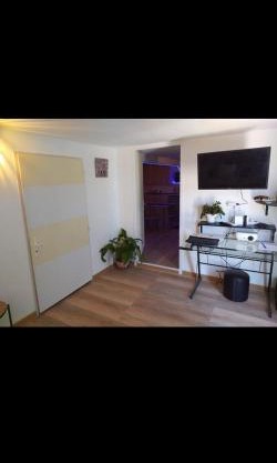 Bas de villa à 100 M de la plage