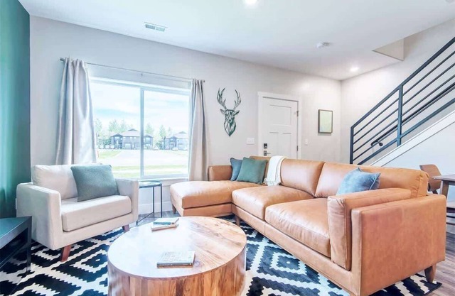 Basecamp Stays: Unique Design, 2 Car Garage, & A/C