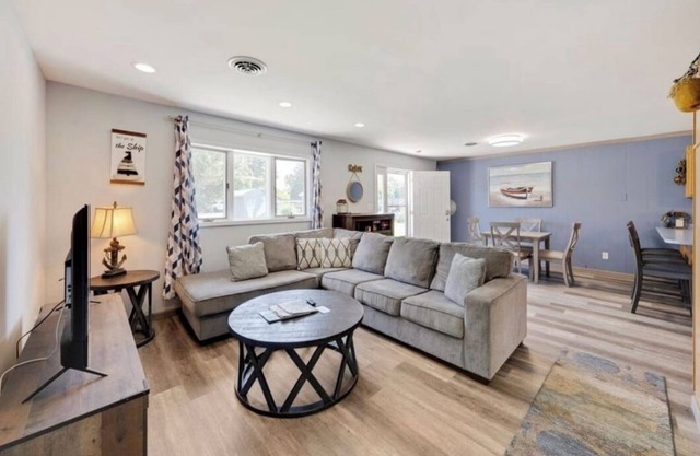 Perfect location on Put-in-Bay, amazing amenities, top ratings, tasteful & clean