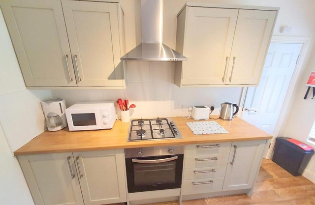 Bassett Flat with 2 Bedrooms and Superfast Wi-Fi