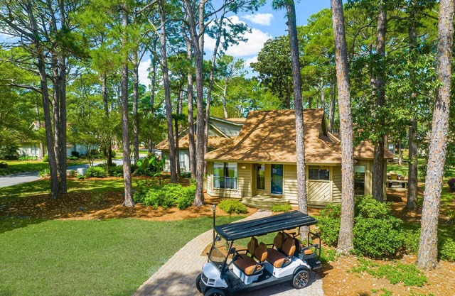 Bay & Golf Course Views Coastal Luxury with 6 Seat Golf Cart